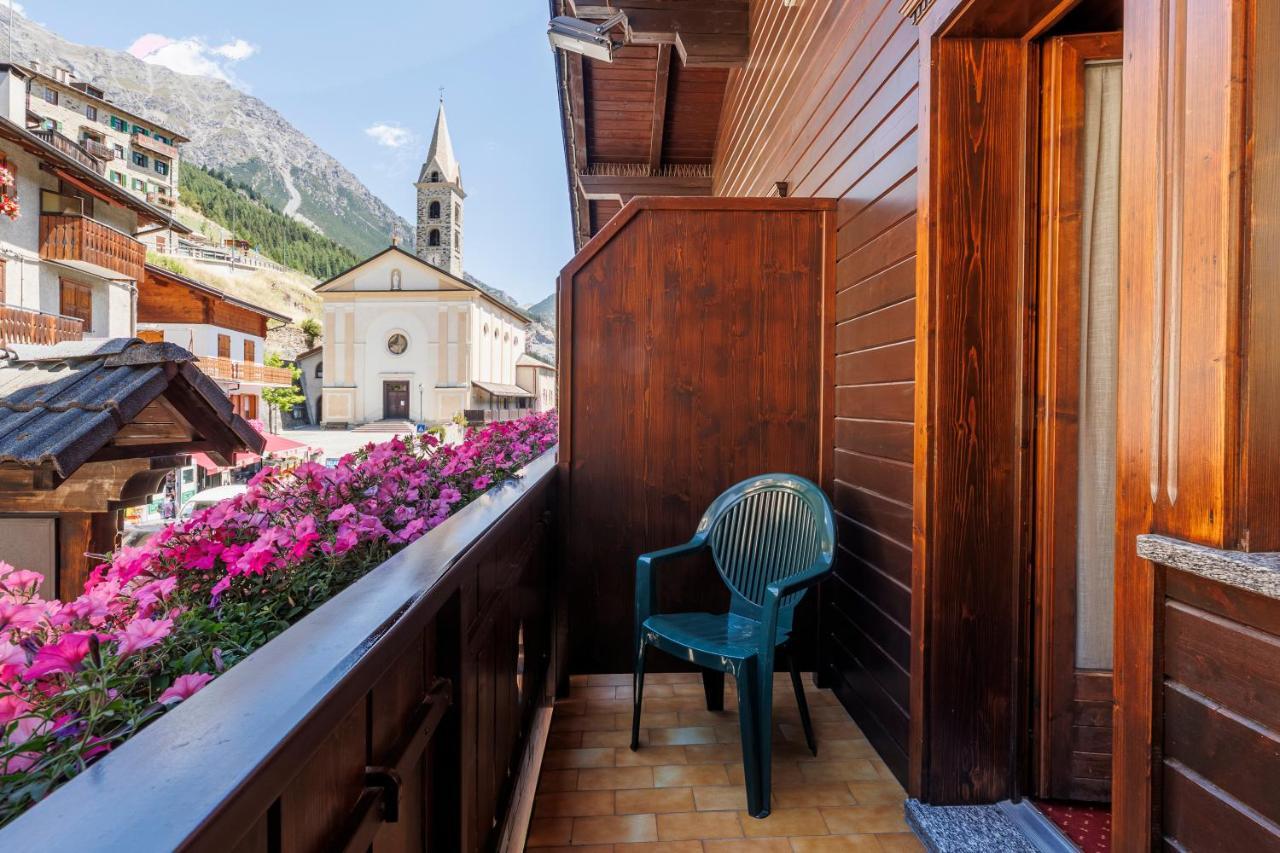 Hotel Miravalle Isolaccia Kültér fotó