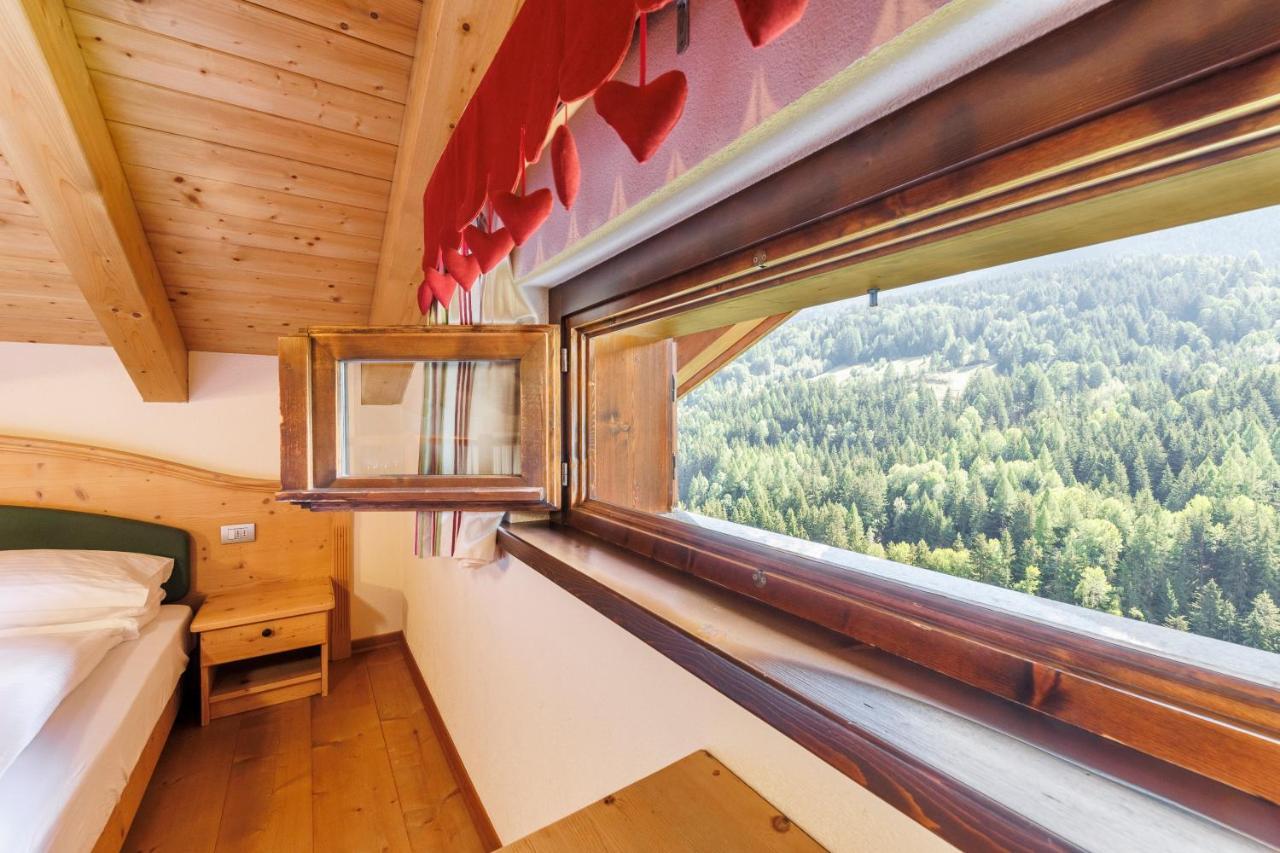 Hotel Miravalle Isolaccia Kültér fotó