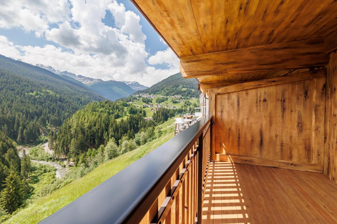 Hotel Miravalle Isolaccia Kültér fotó