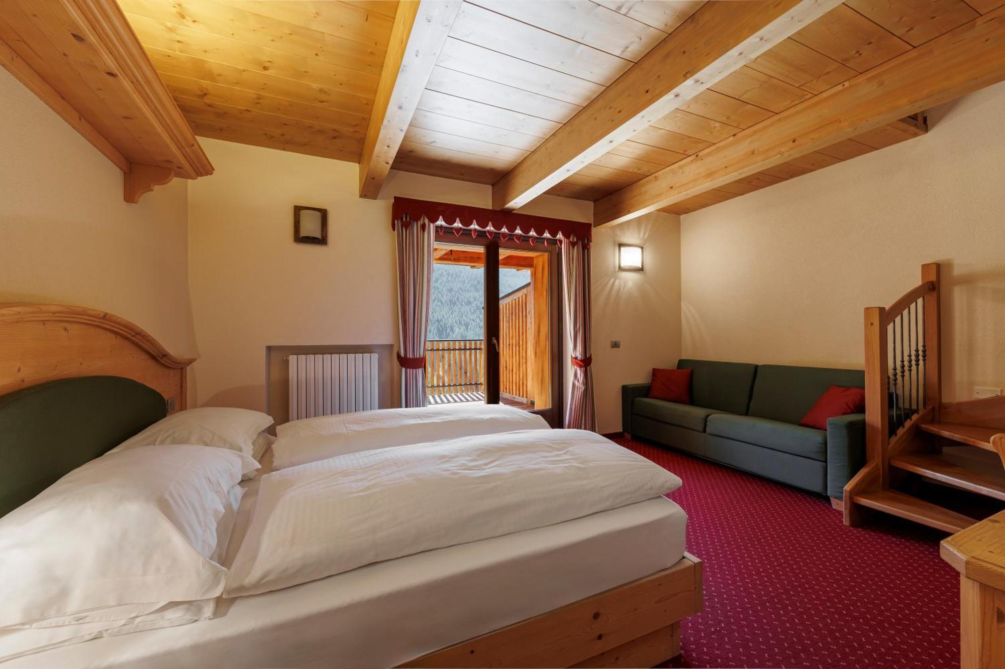 Hotel Miravalle Isolaccia Kültér fotó