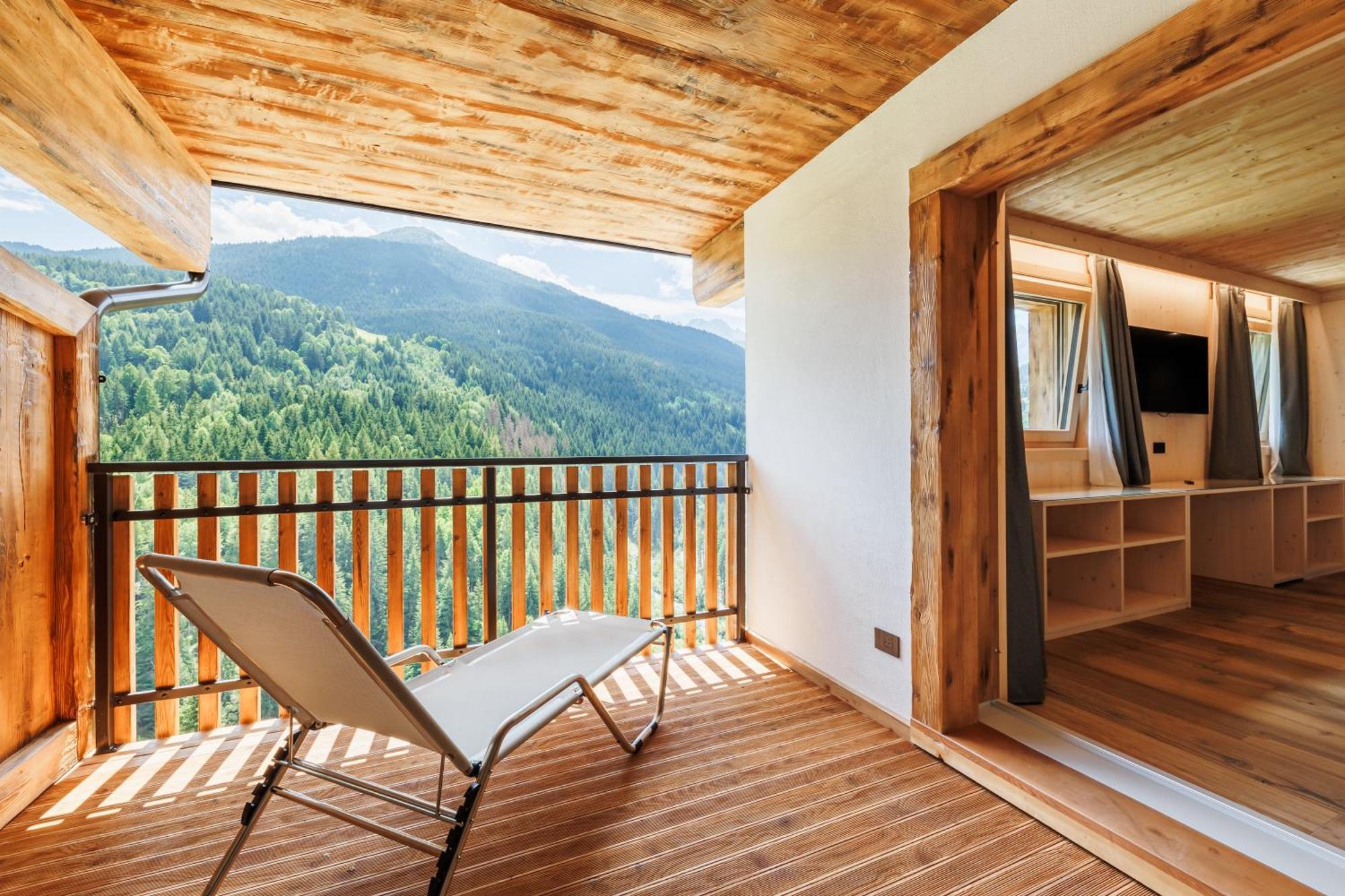 Hotel Miravalle Isolaccia Kültér fotó