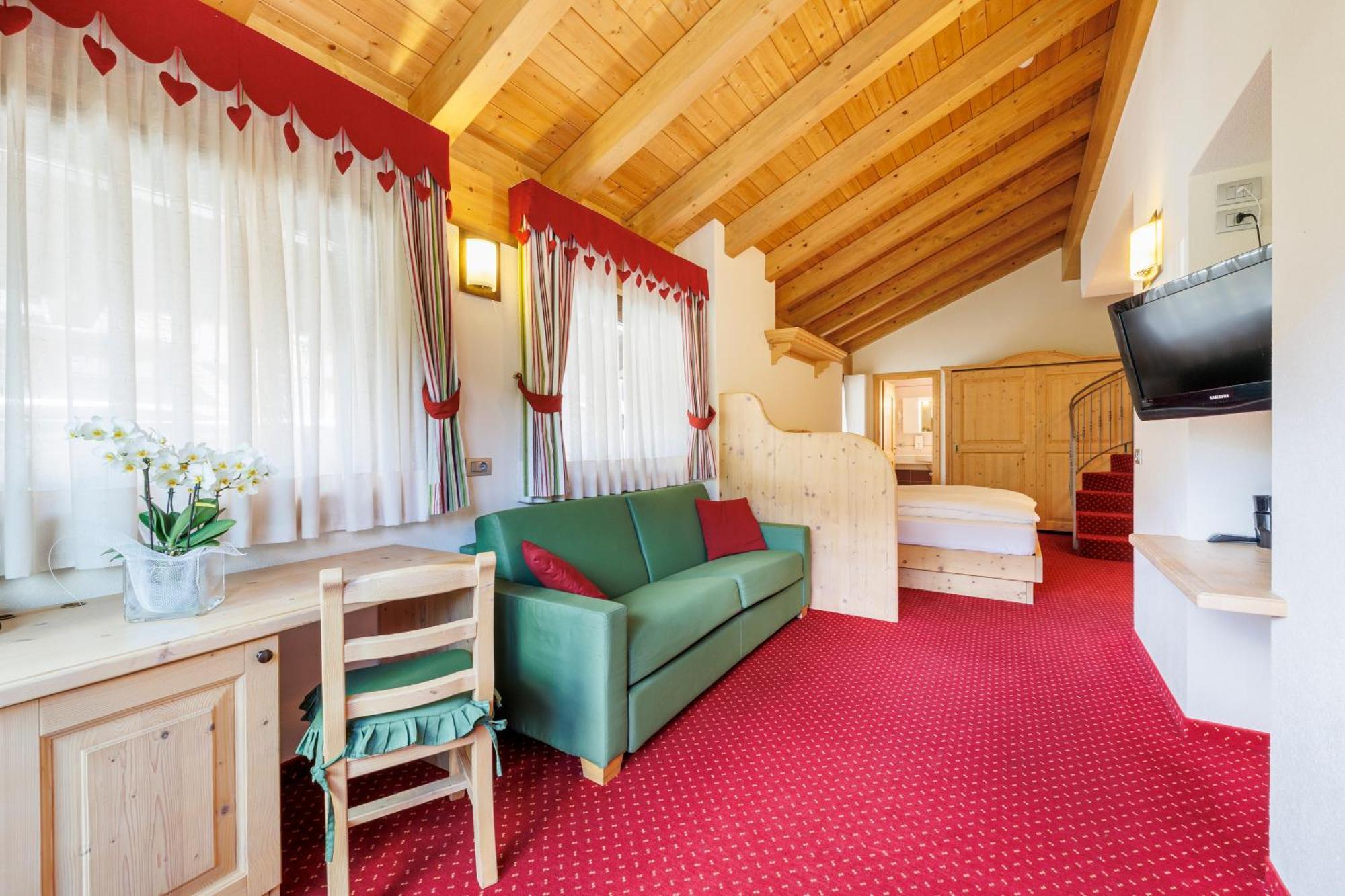 Hotel Miravalle Isolaccia Szoba fotó